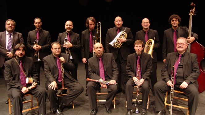 Sants M&agrave;rtirs 23: Ballada de Sardanes