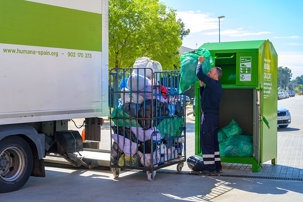 Els contenidors d�??Humana recuperen més de 27 tones de tèxtil a Vilassar el 2021 
